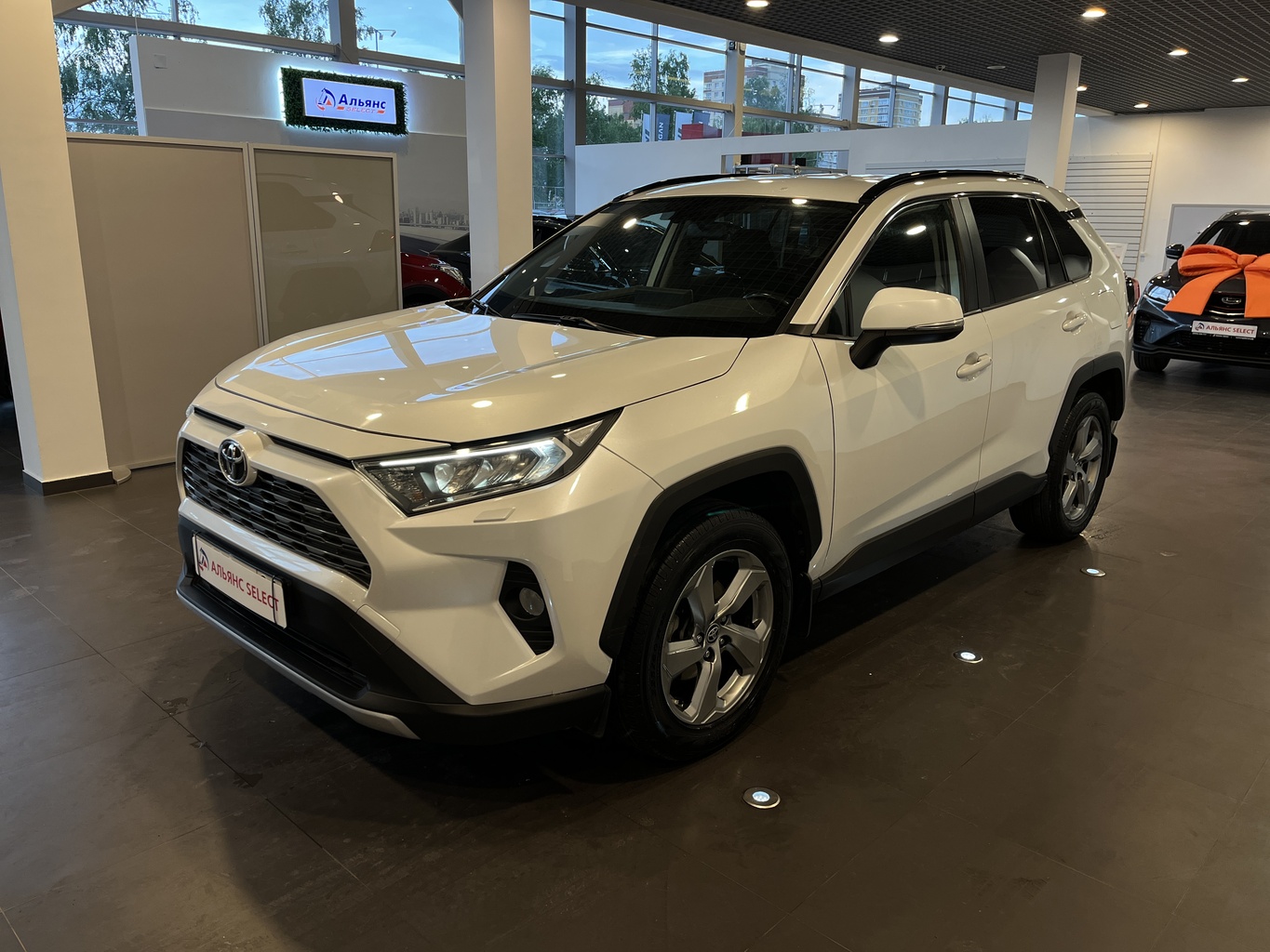 TOYOTA RAV4