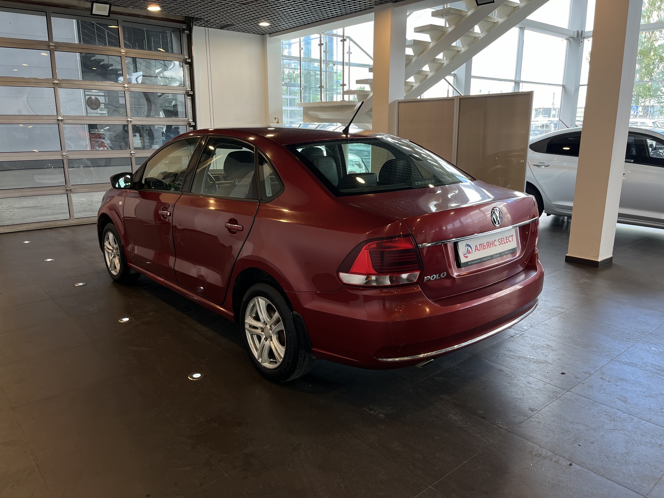 VOLKSWAGEN POLO