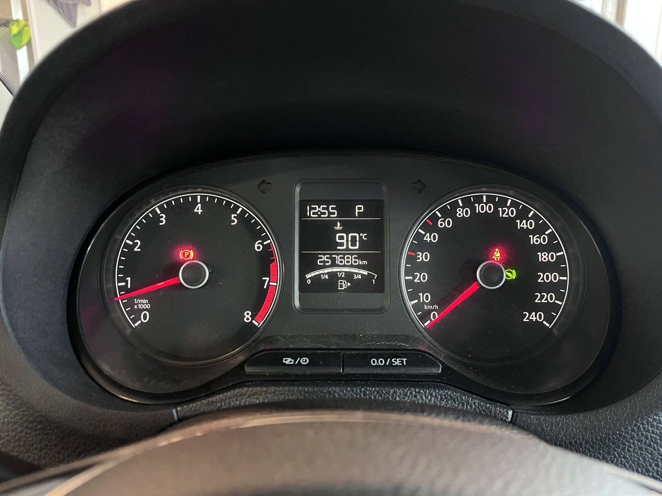 VOLKSWAGEN POLO