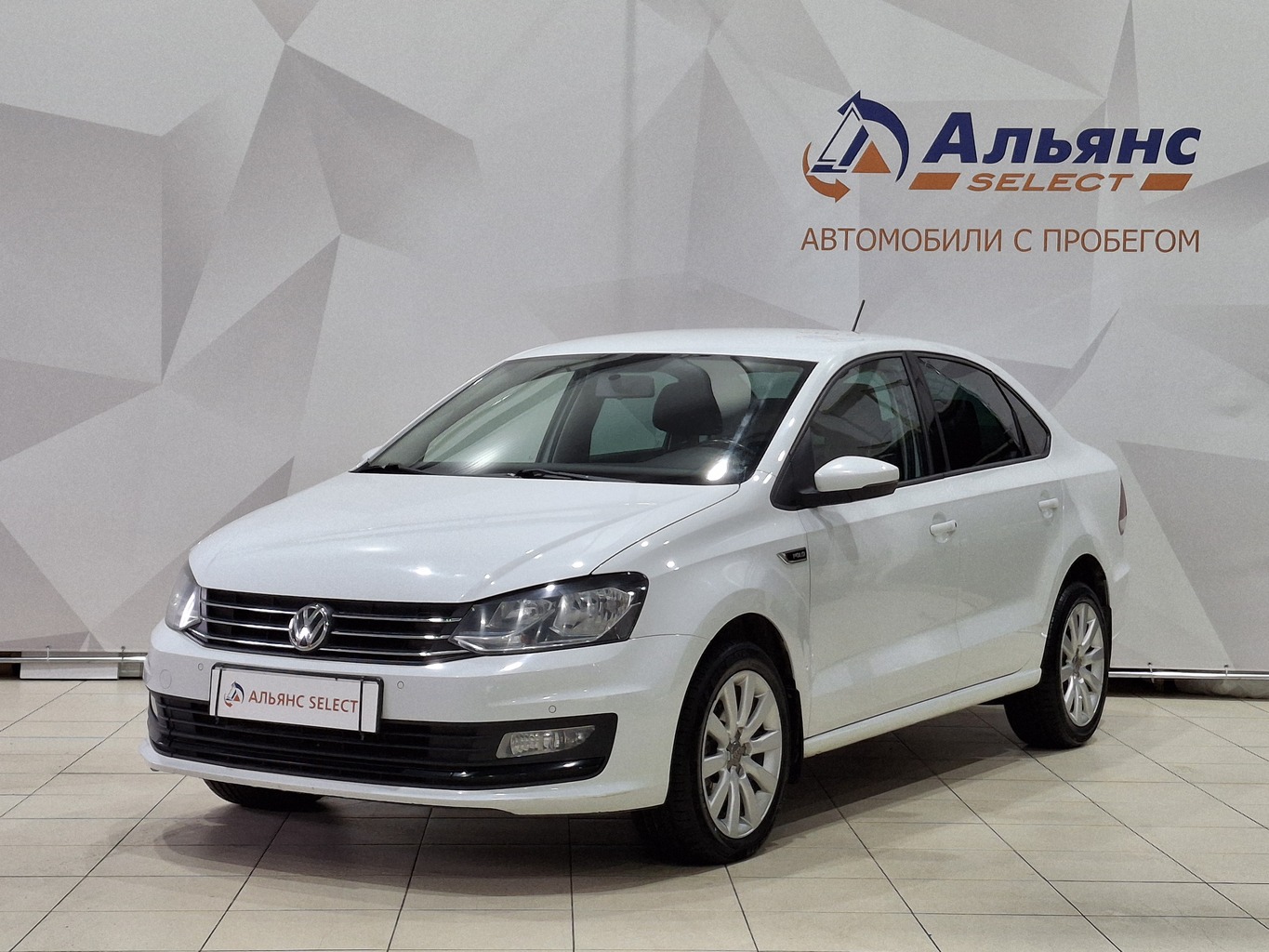 VOLKSWAGEN POLO