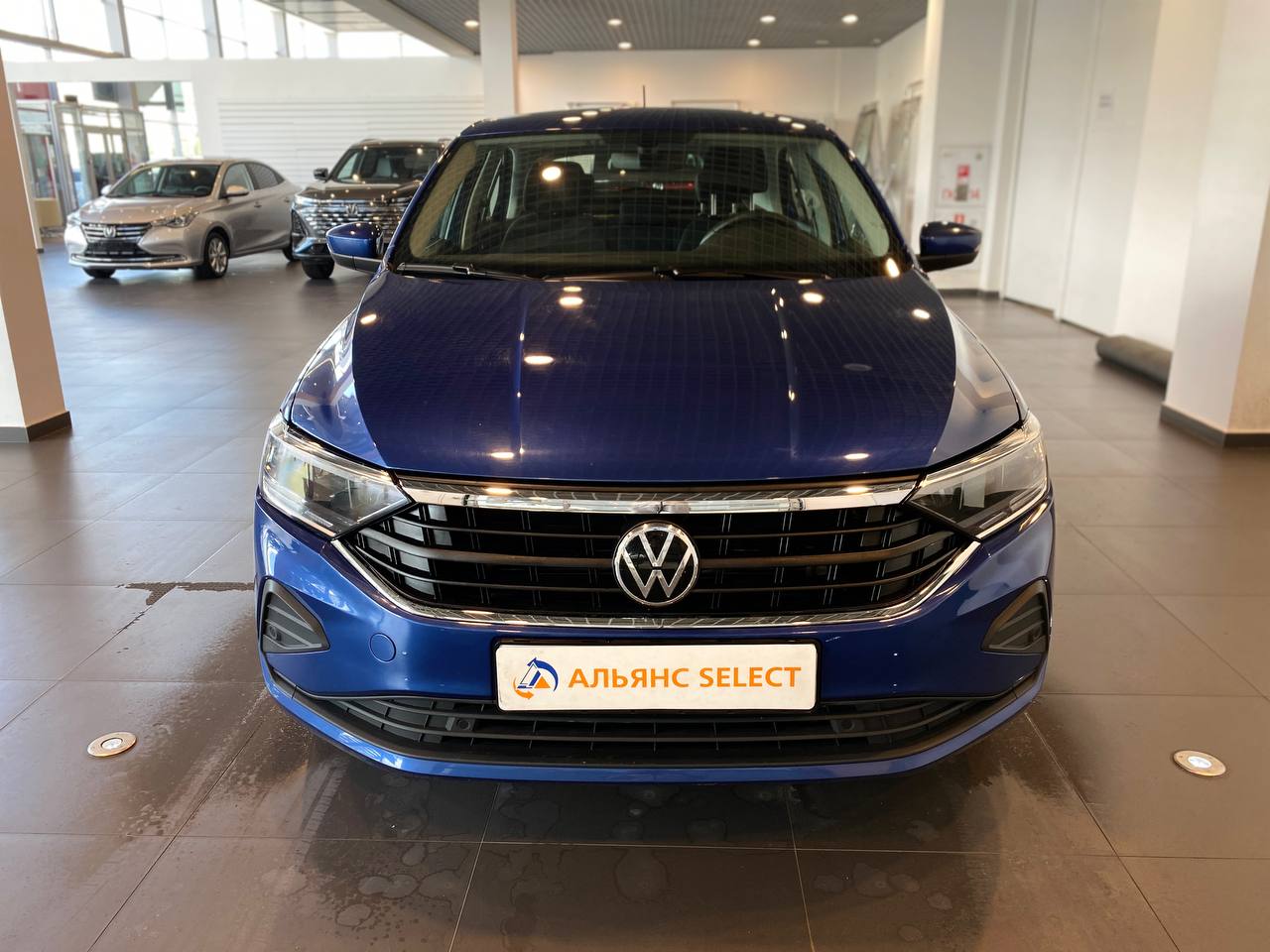 VOLKSWAGEN POLO