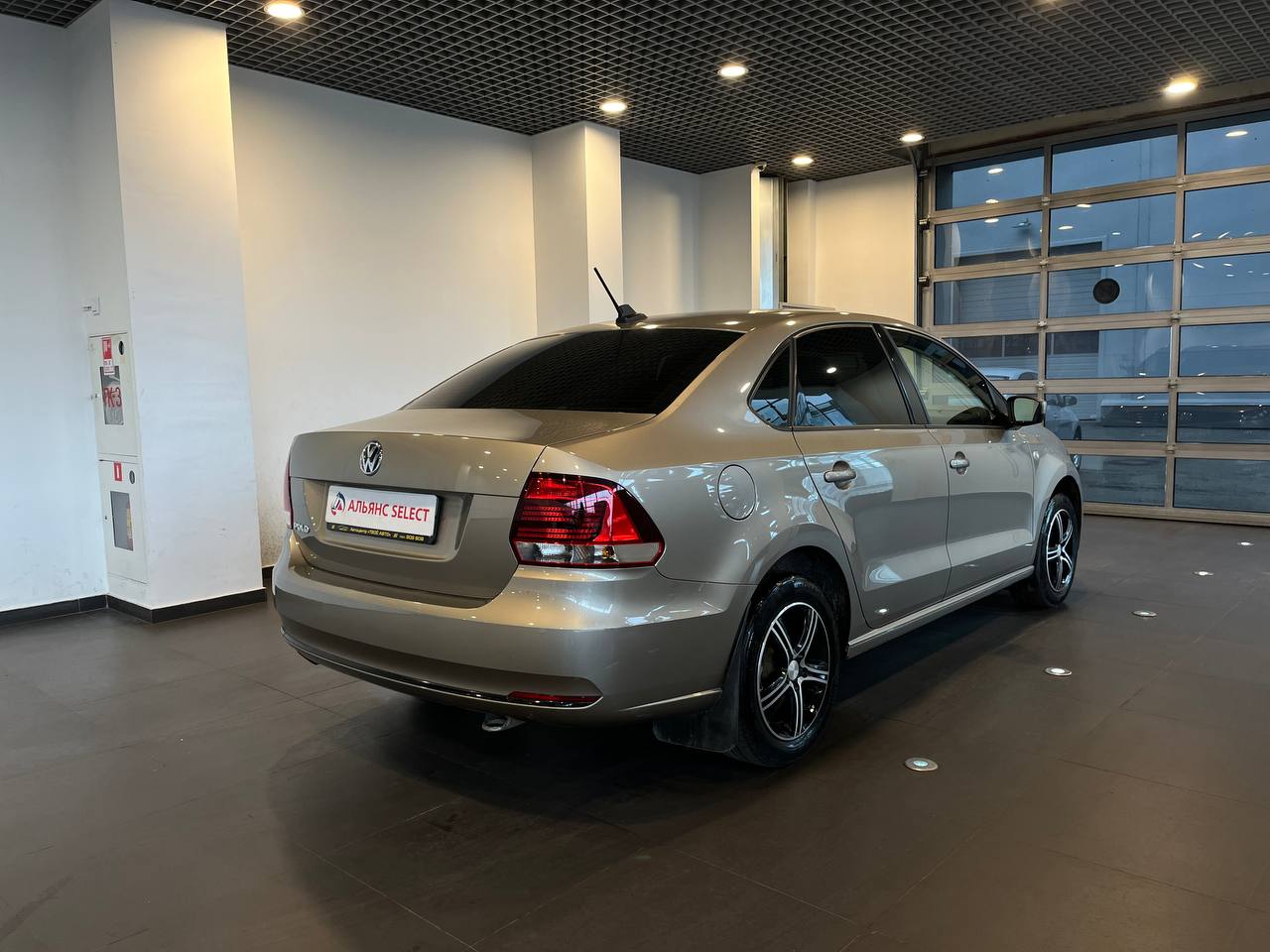 VOLKSWAGEN POLO (ХЭТЧБЕК)