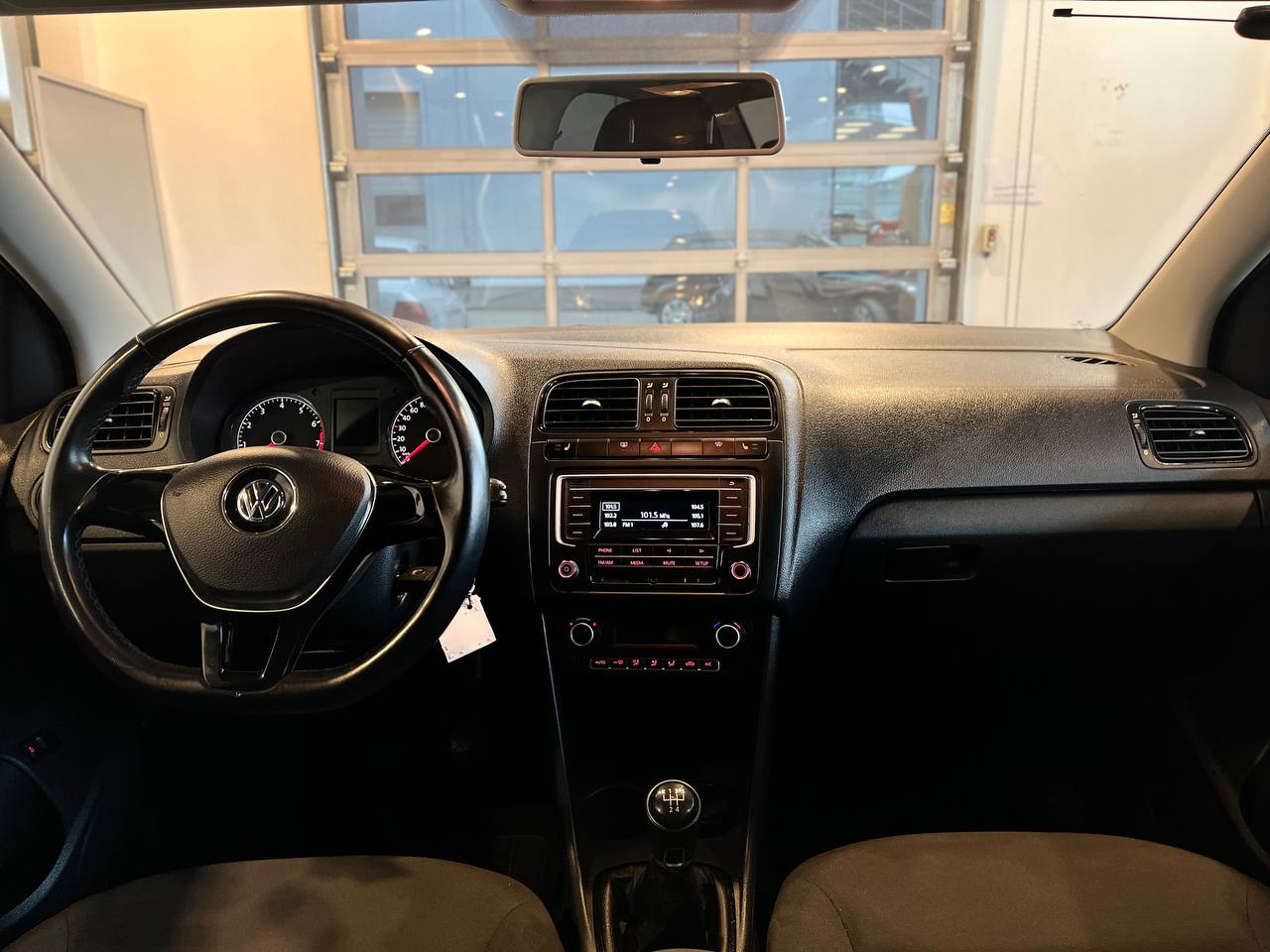 VOLKSWAGEN POLO (ХЭТЧБЕК)