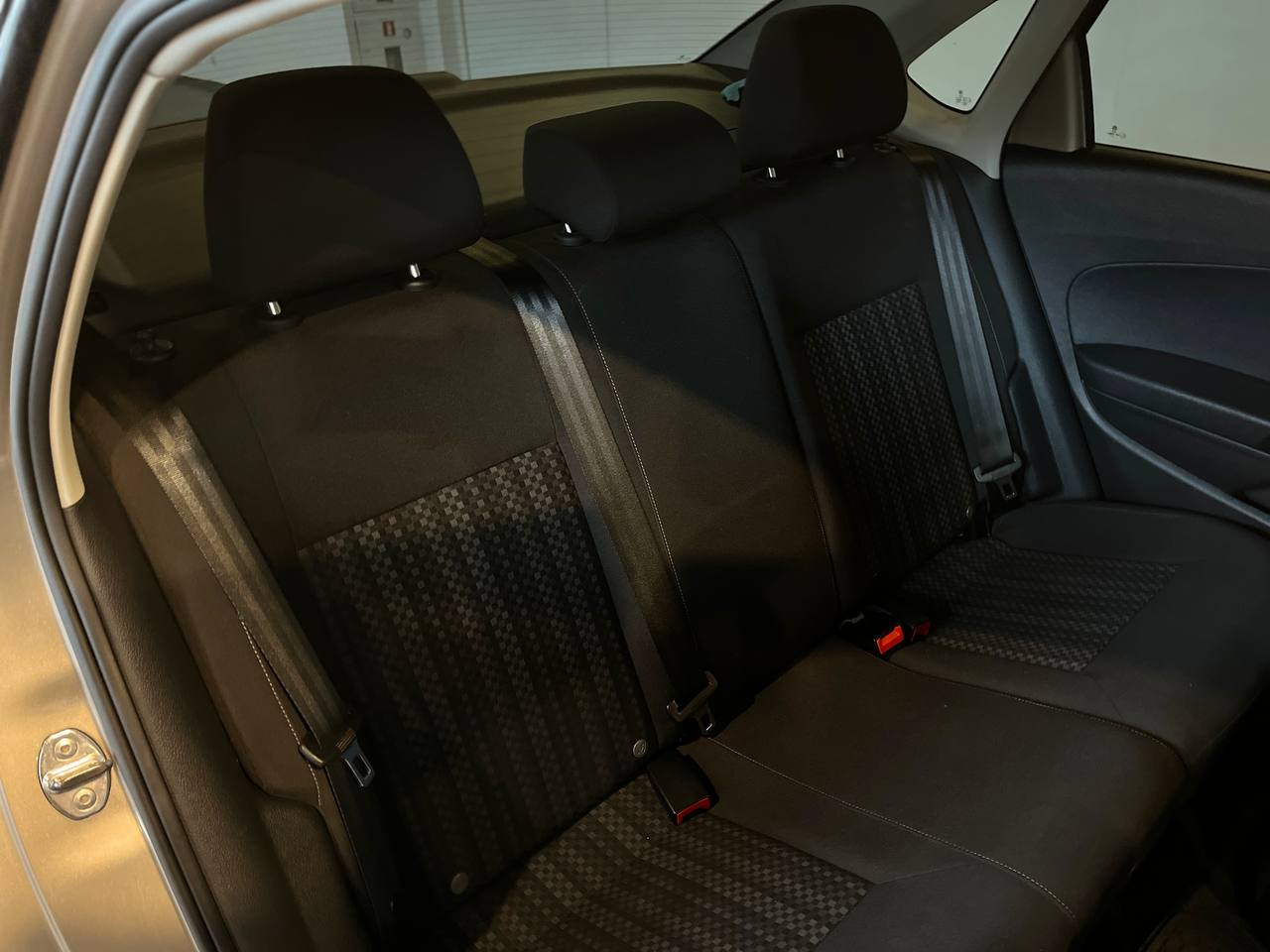 VOLKSWAGEN POLO (ХЭТЧБЕК)