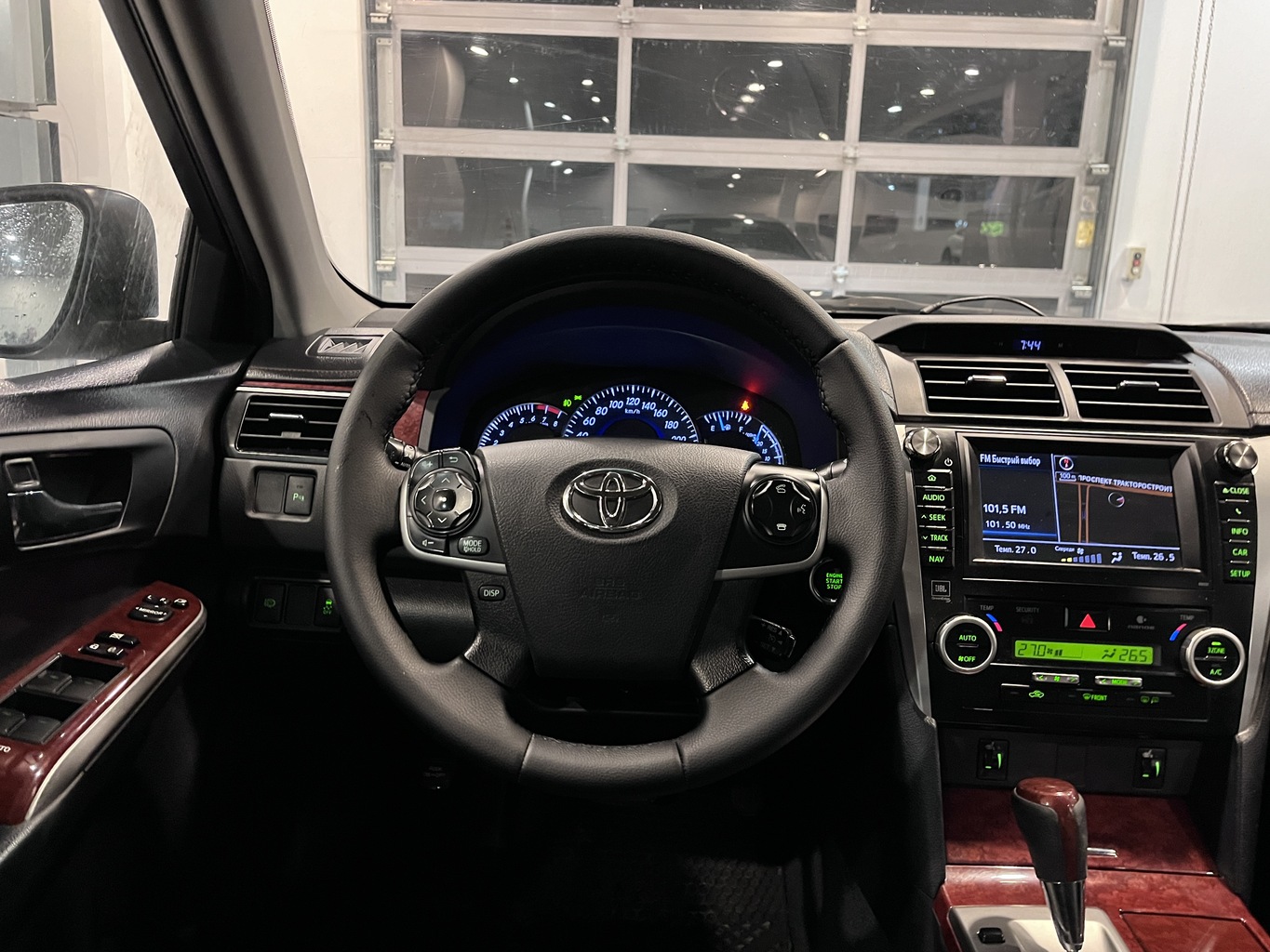 TOYOTA CAMRY