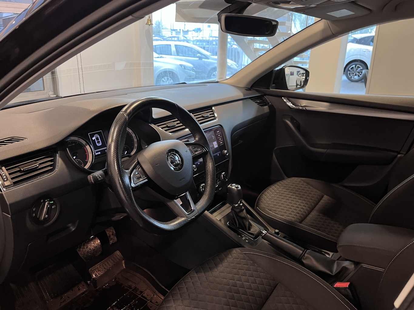 SKODA OKTAVIA