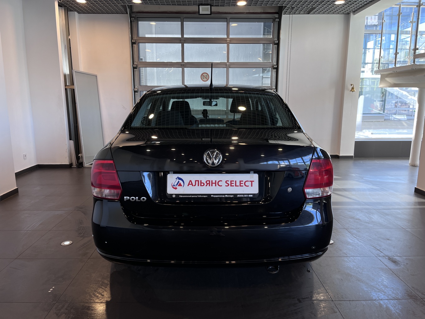 VOLKSWAGEN POLO