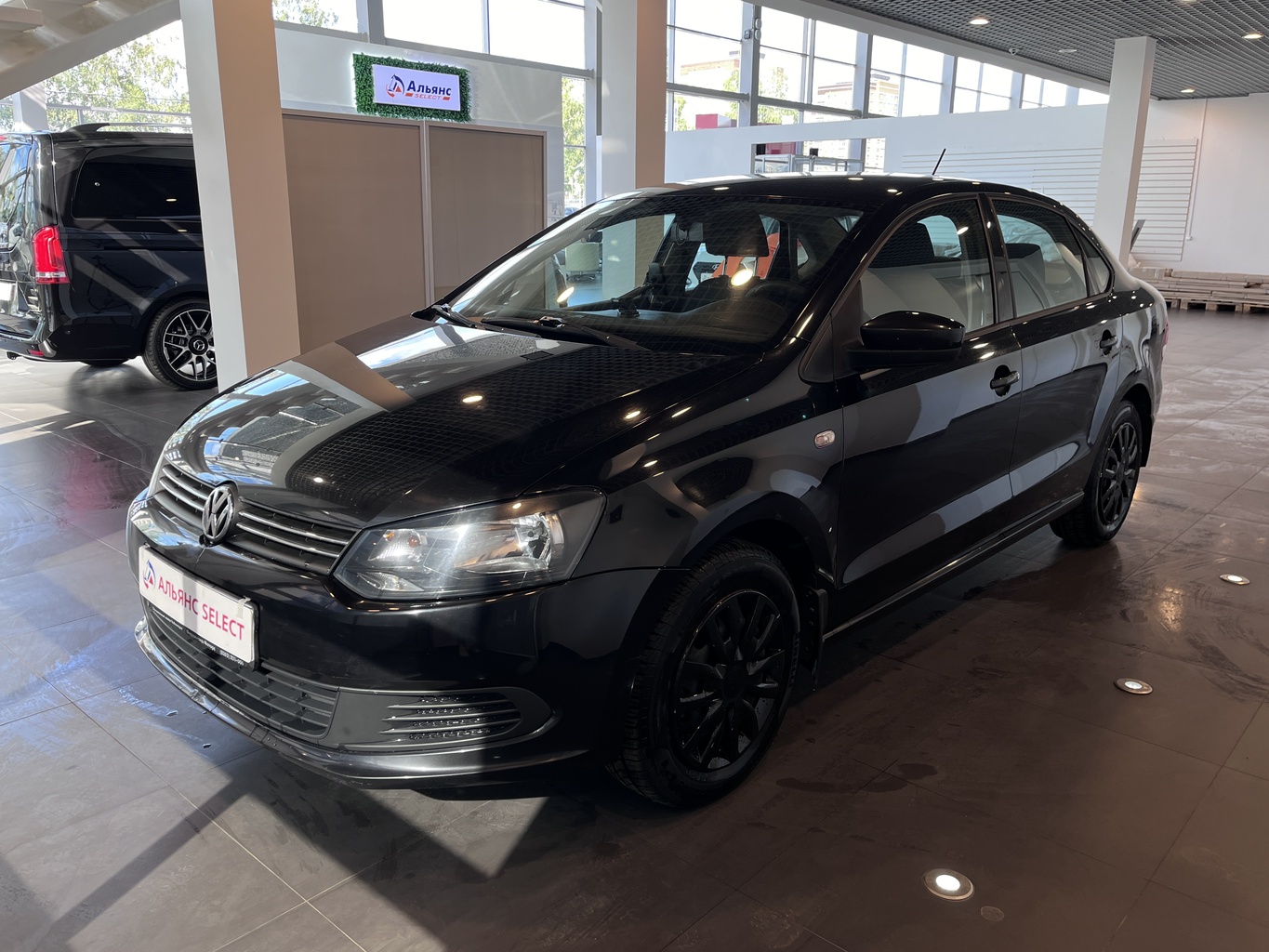 VOLKSWAGEN POLO