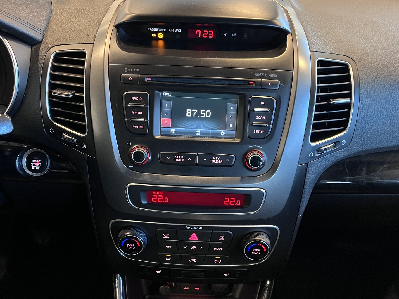 KIA SORENTO