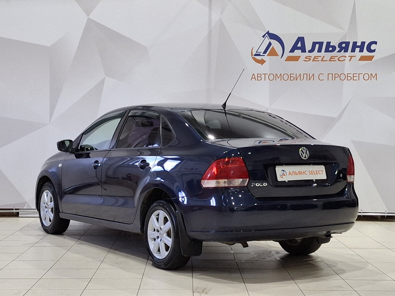 VOLKSWAGEN POLO