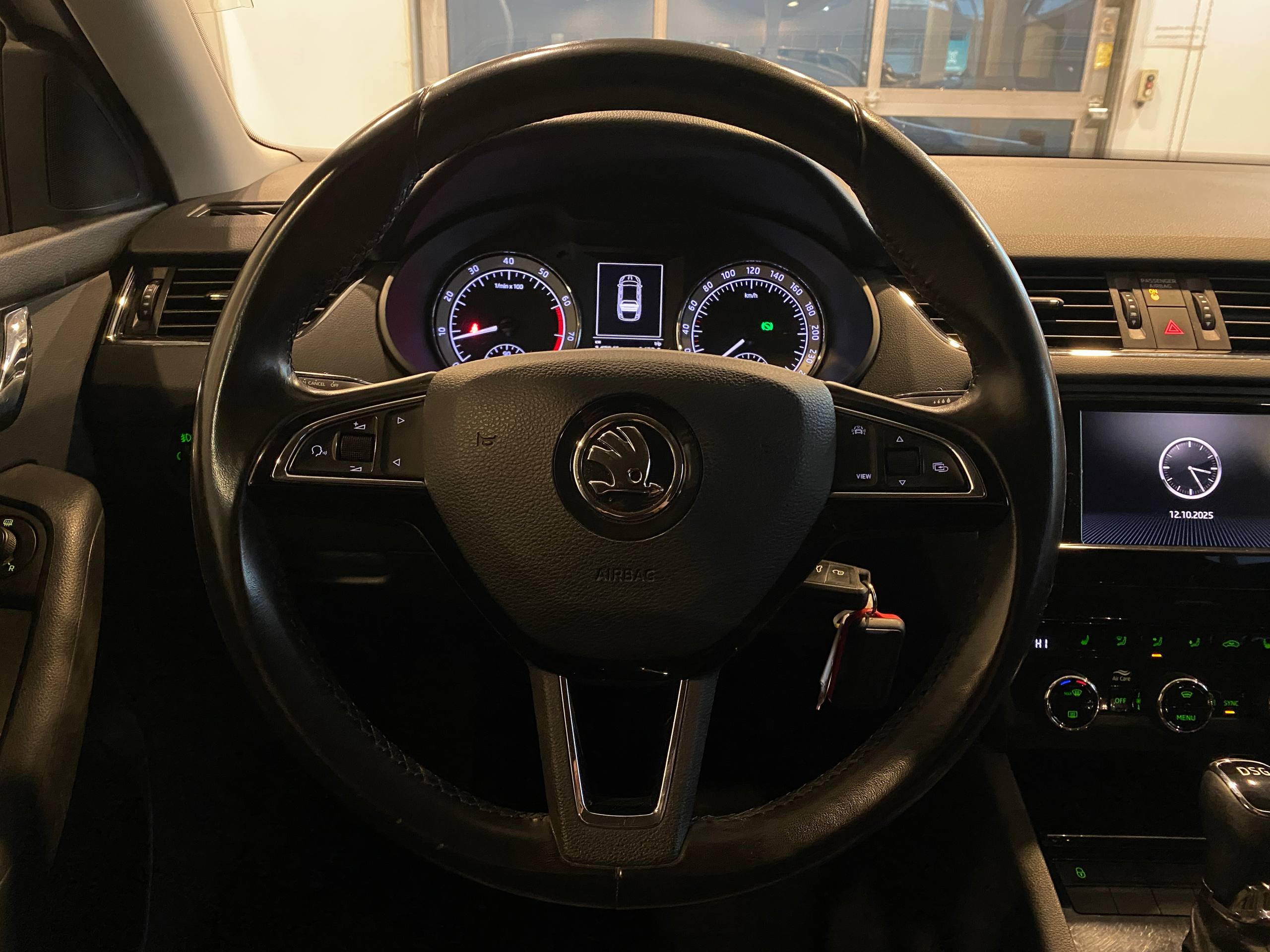SKODA OKTAVIA