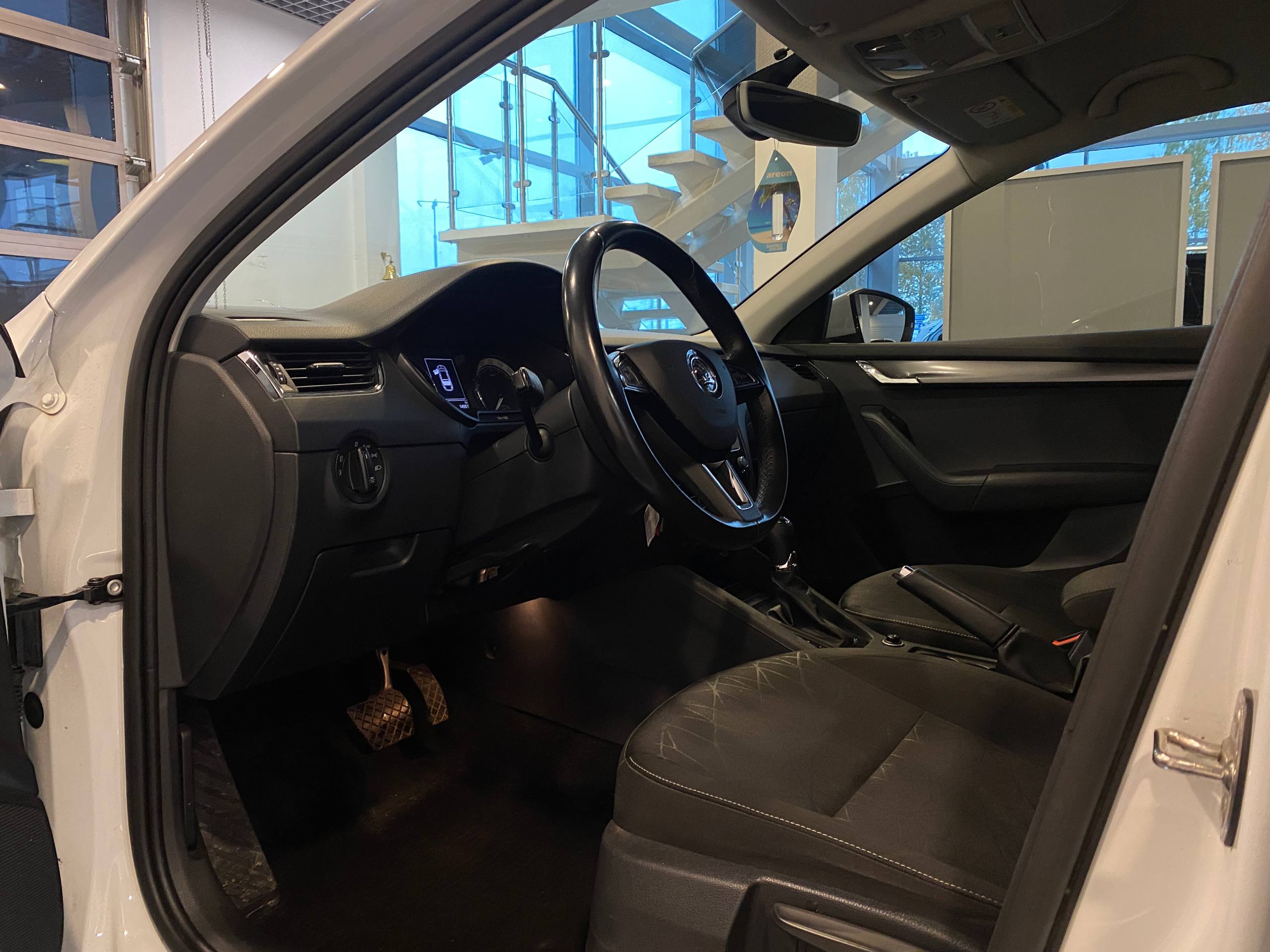 SKODA OKTAVIA