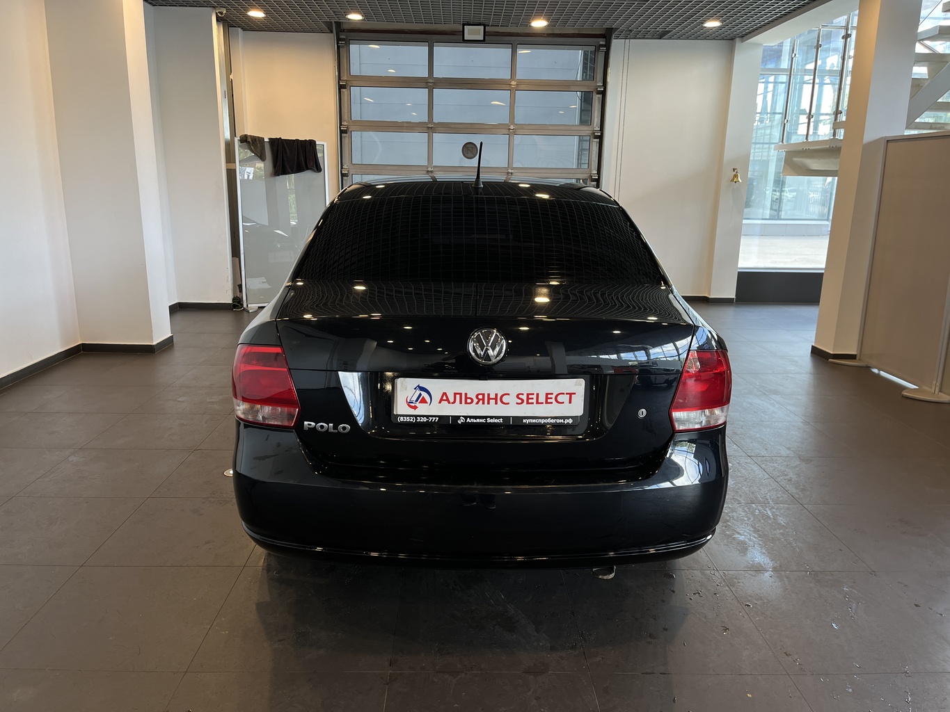 VOLKSWAGEN POLO