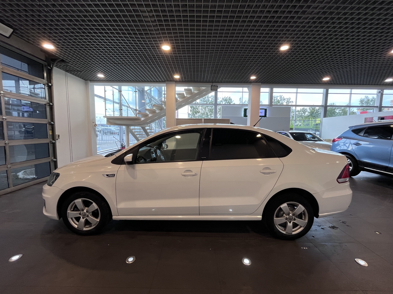 VOLKSWAGEN POLO