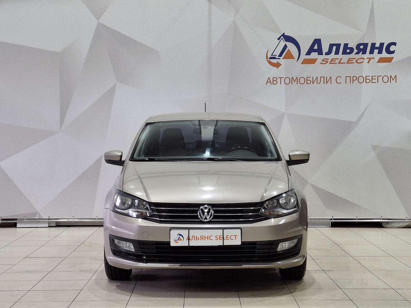VOLKSWAGEN POLO