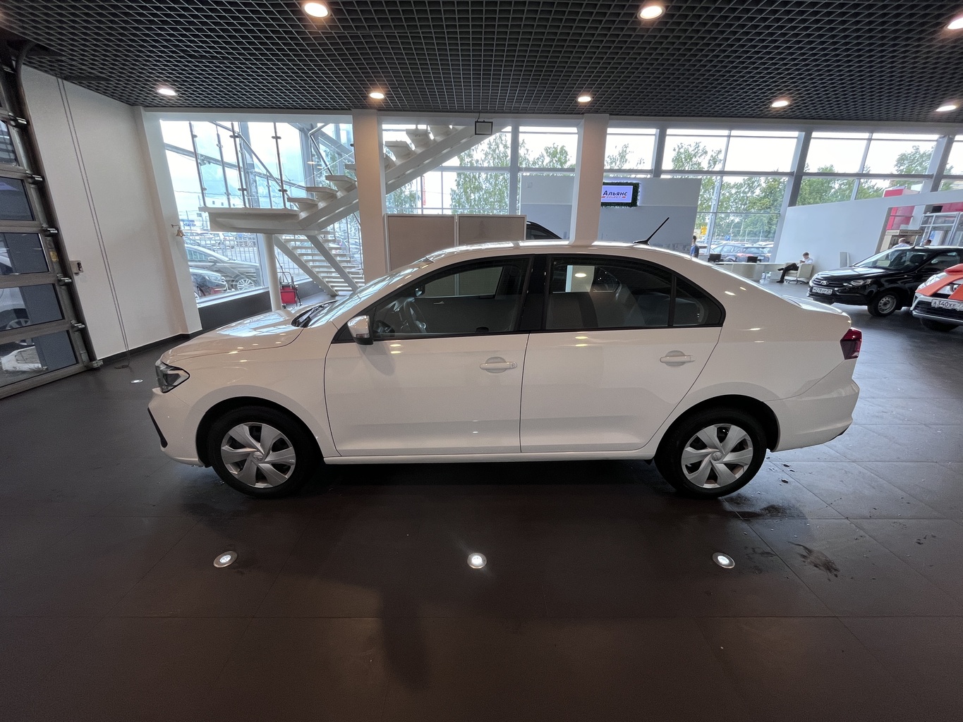 VOLKSWAGEN POLO
