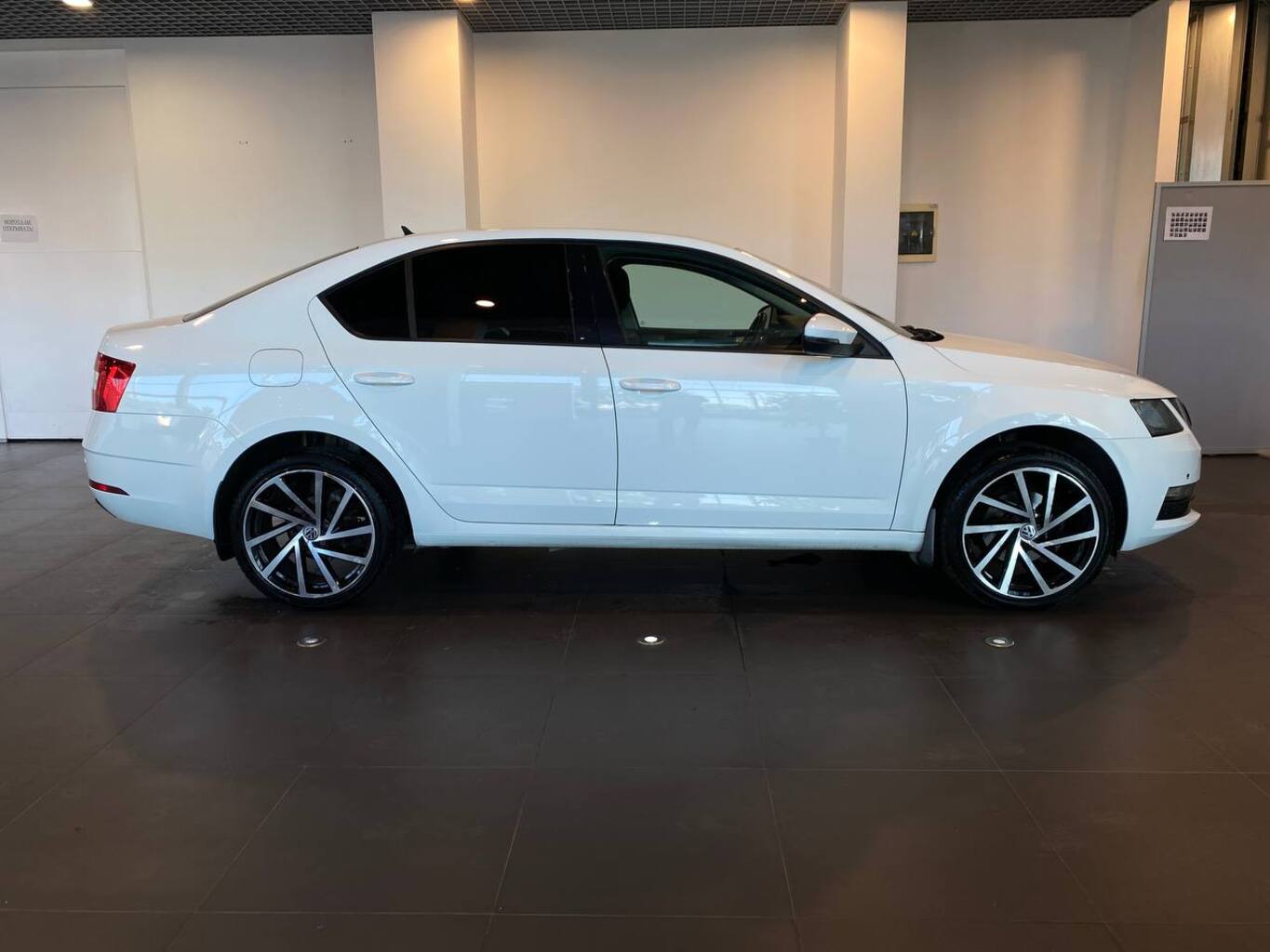 SKODA OKTAVIA