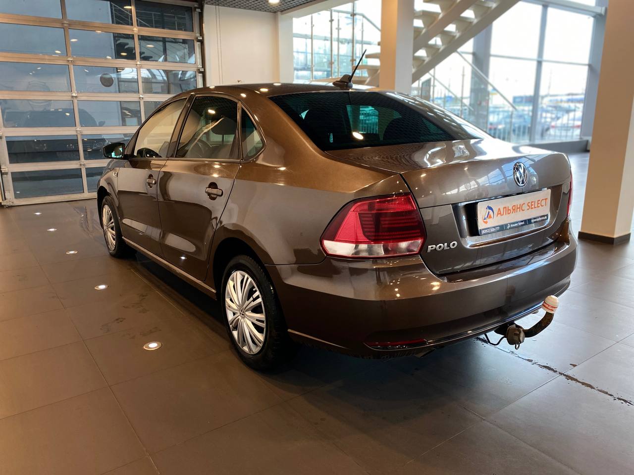 VOLKSWAGEN POLO