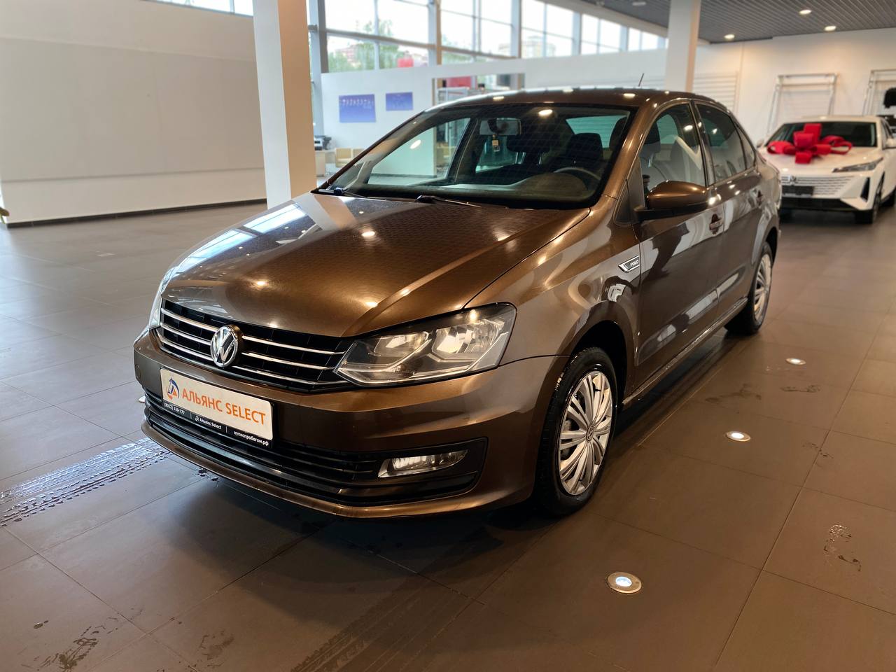 VOLKSWAGEN POLO