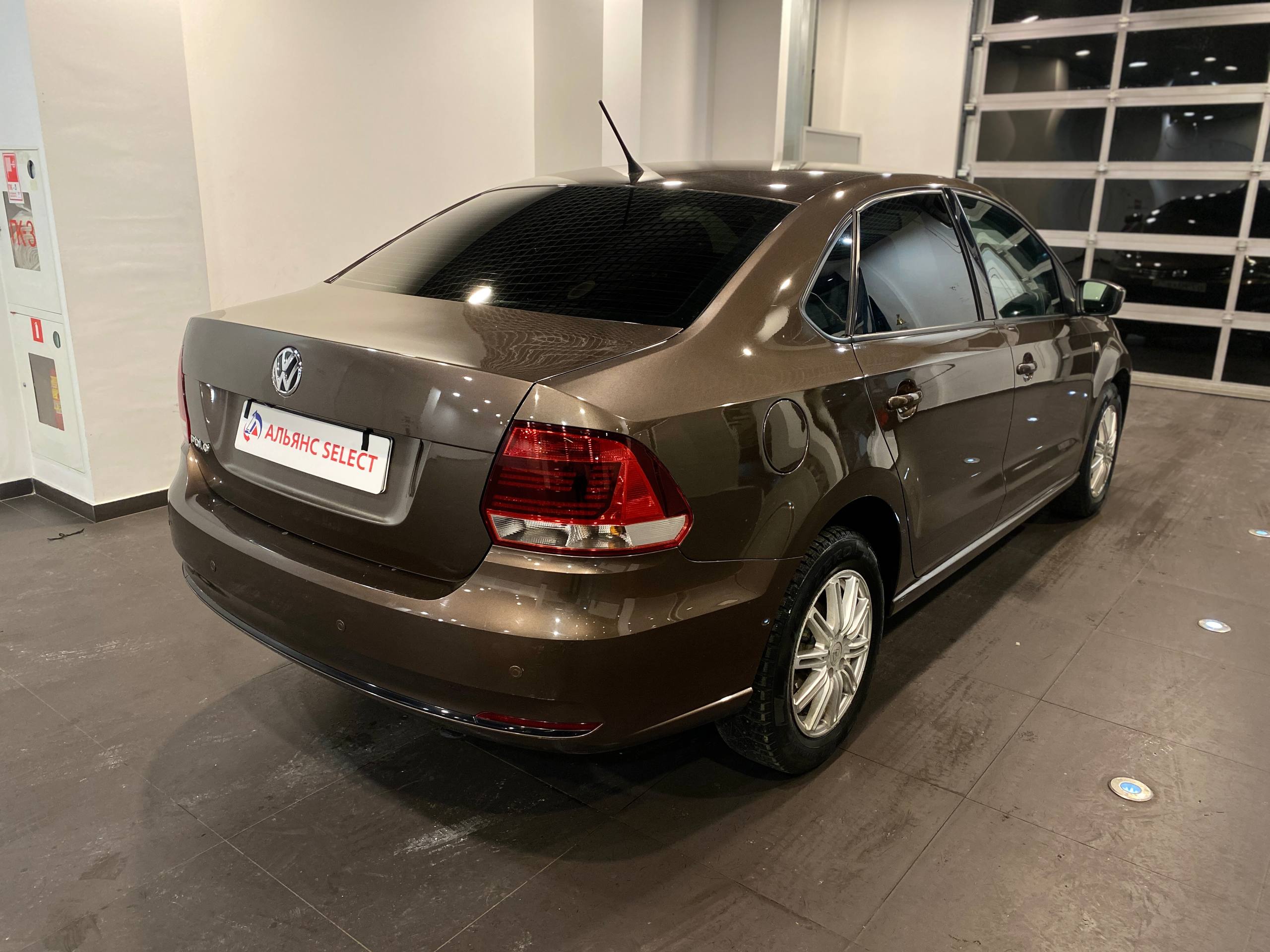 VOLKSWAGEN POLO (ХЭТЧБЕК)