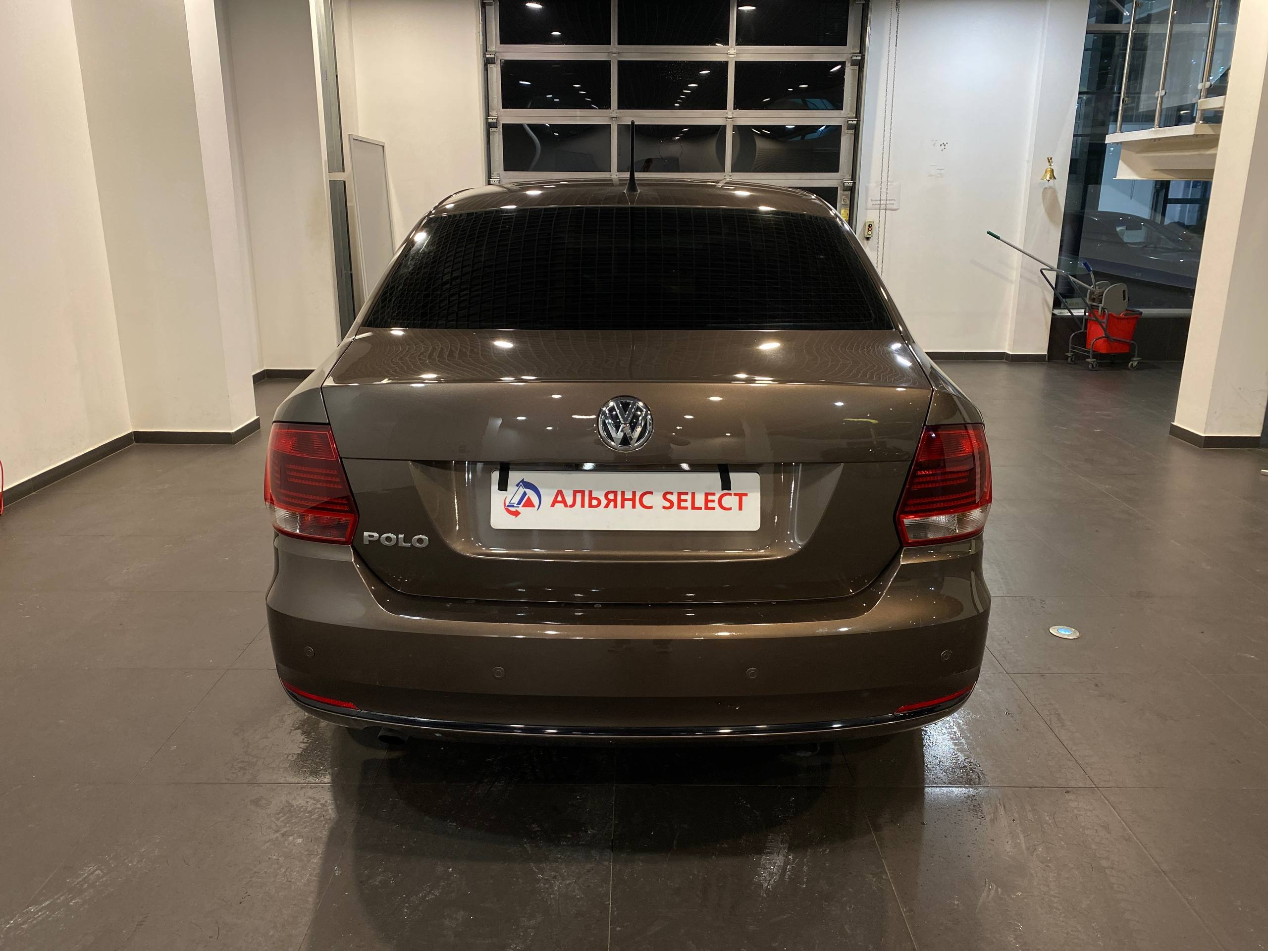 VOLKSWAGEN POLO (ХЭТЧБЕК)