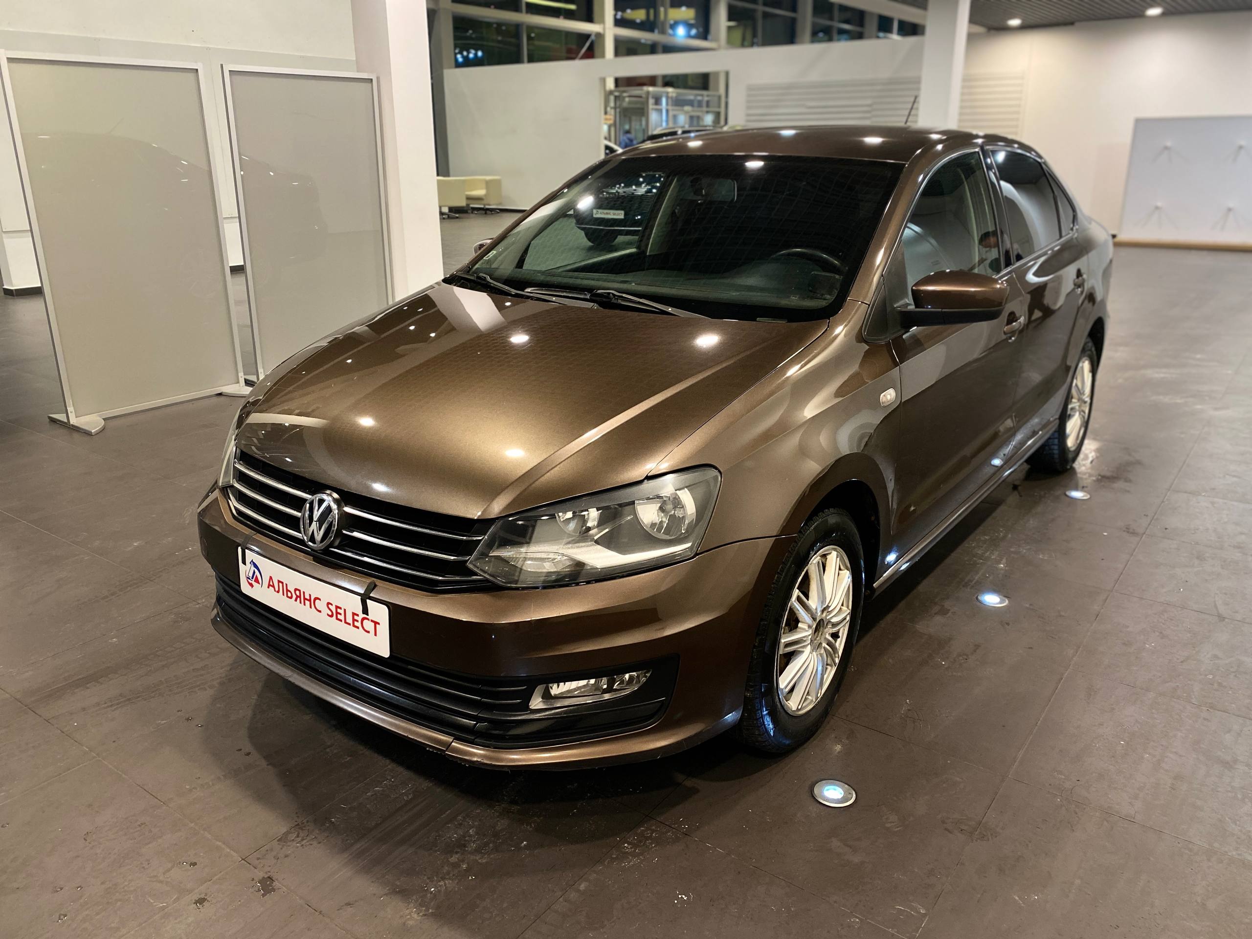 VOLKSWAGEN POLO (ХЭТЧБЕК)