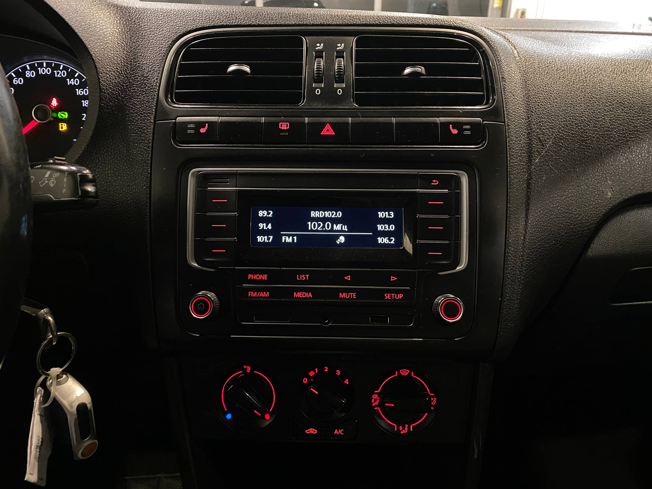 VOLKSWAGEN POLO (ХЭТЧБЕК)