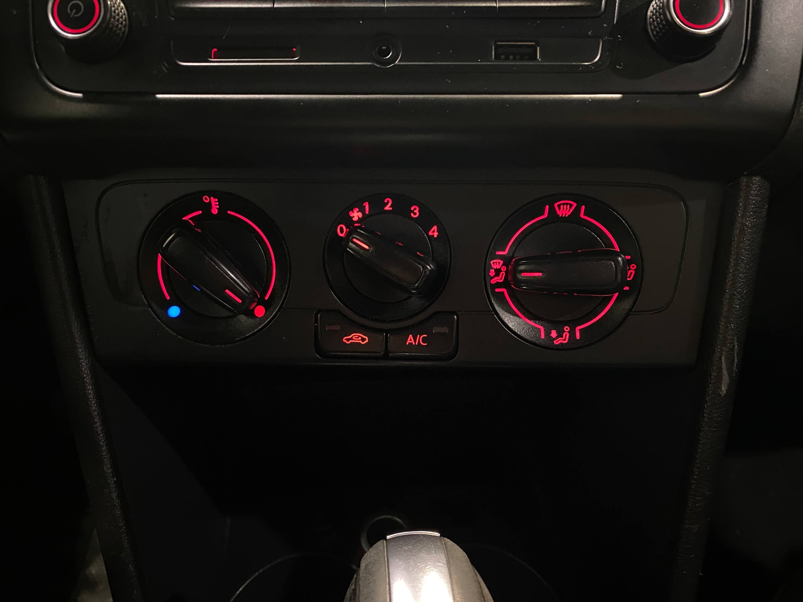 VOLKSWAGEN POLO (ХЭТЧБЕК)