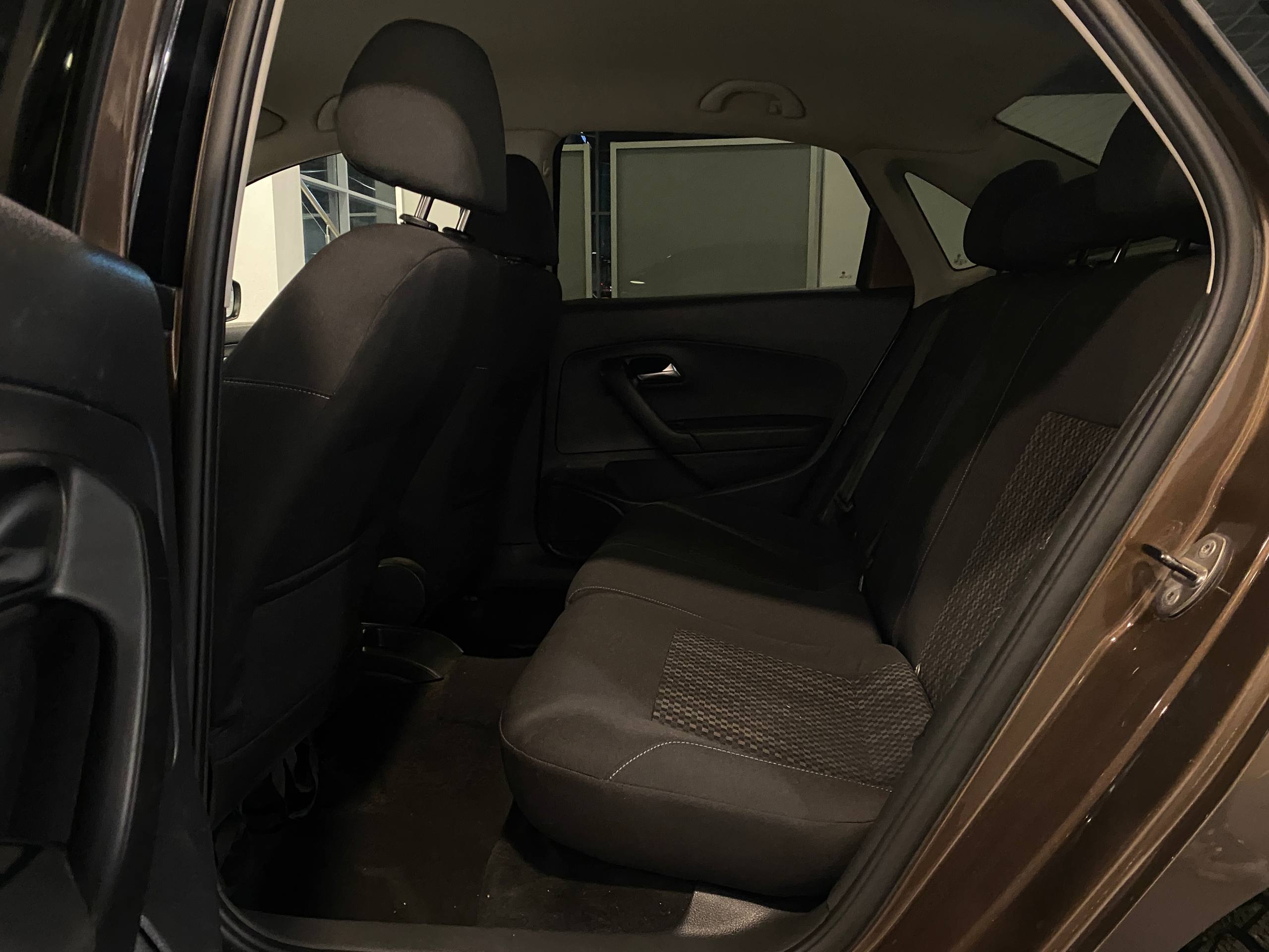 VOLKSWAGEN POLO (ХЭТЧБЕК)