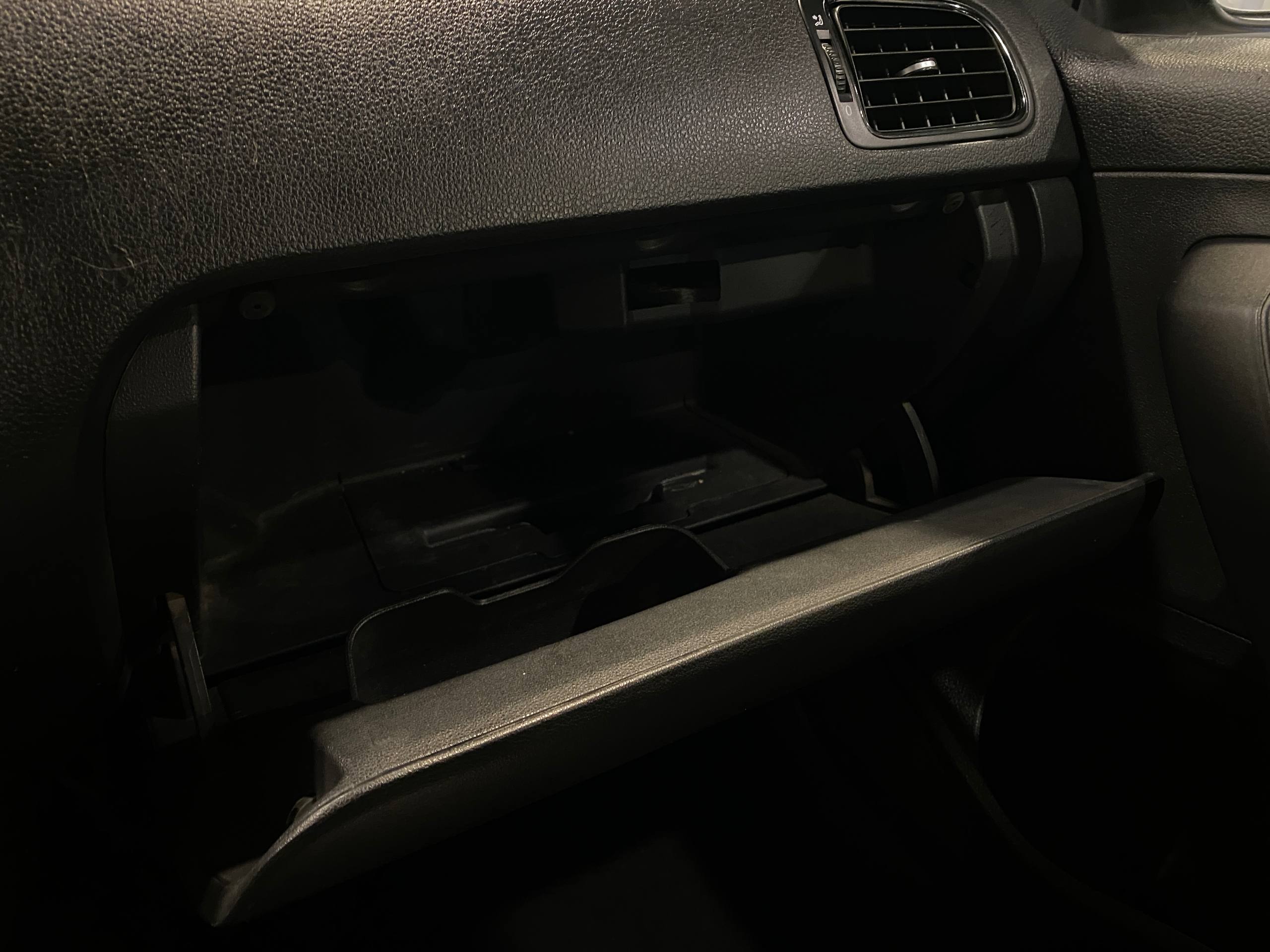 VOLKSWAGEN POLO (ХЭТЧБЕК)