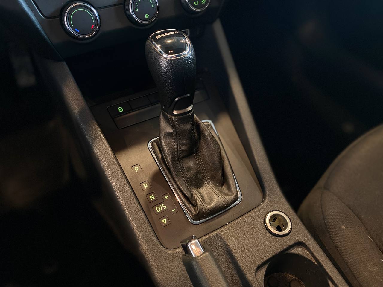 SKODA OKTAVIA