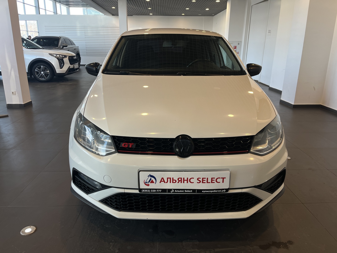 VOLKSWAGEN POLO