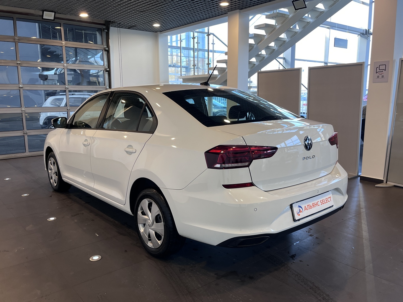 VOLKSWAGEN POLO
