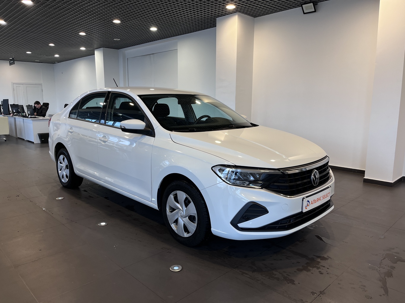 VOLKSWAGEN POLO