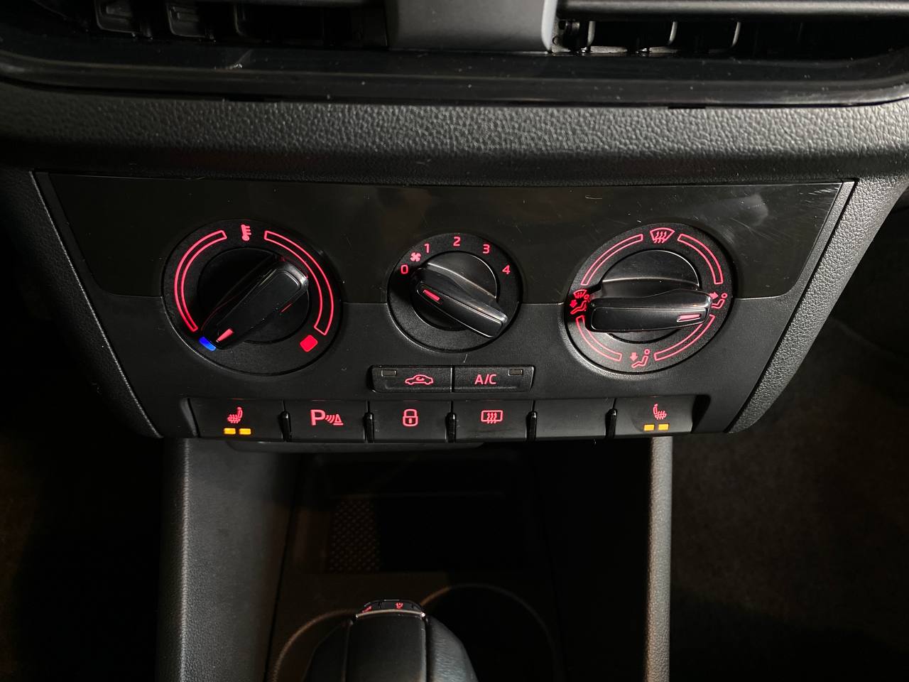 VOLKSWAGEN ФОЛЬКСВАГЕН