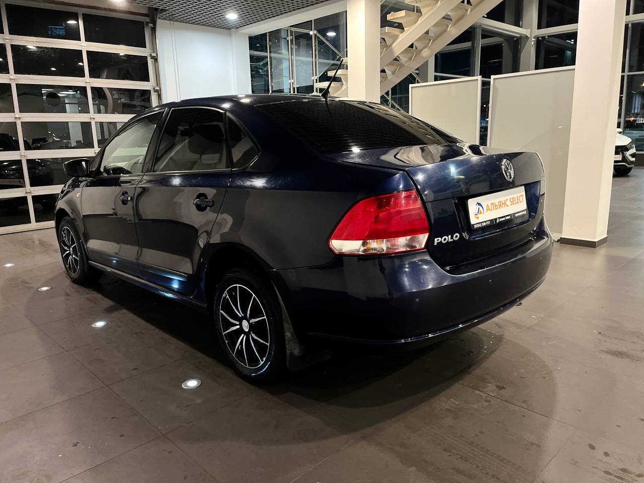 VOLKSWAGEN POLO