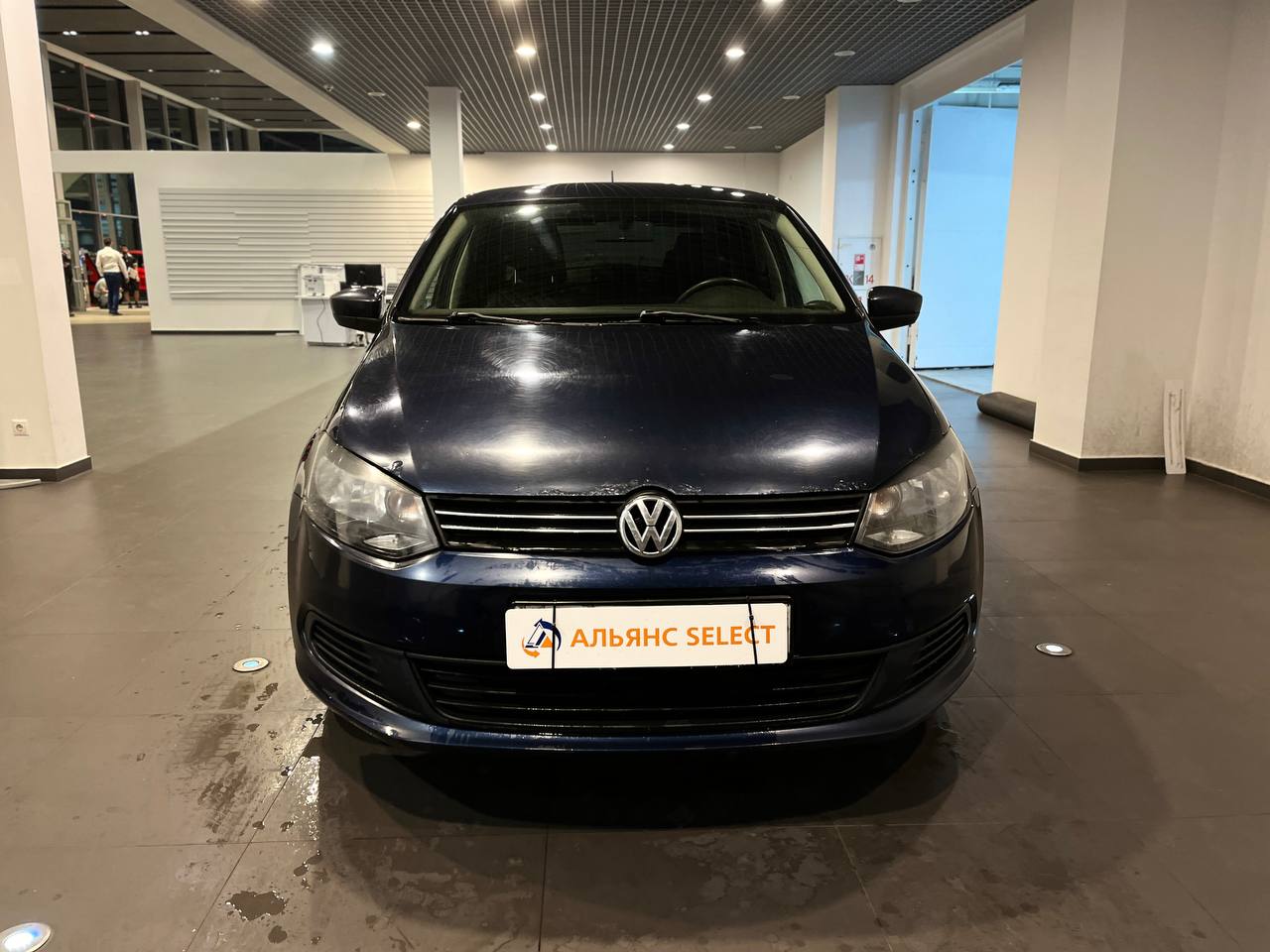VOLKSWAGEN POLO