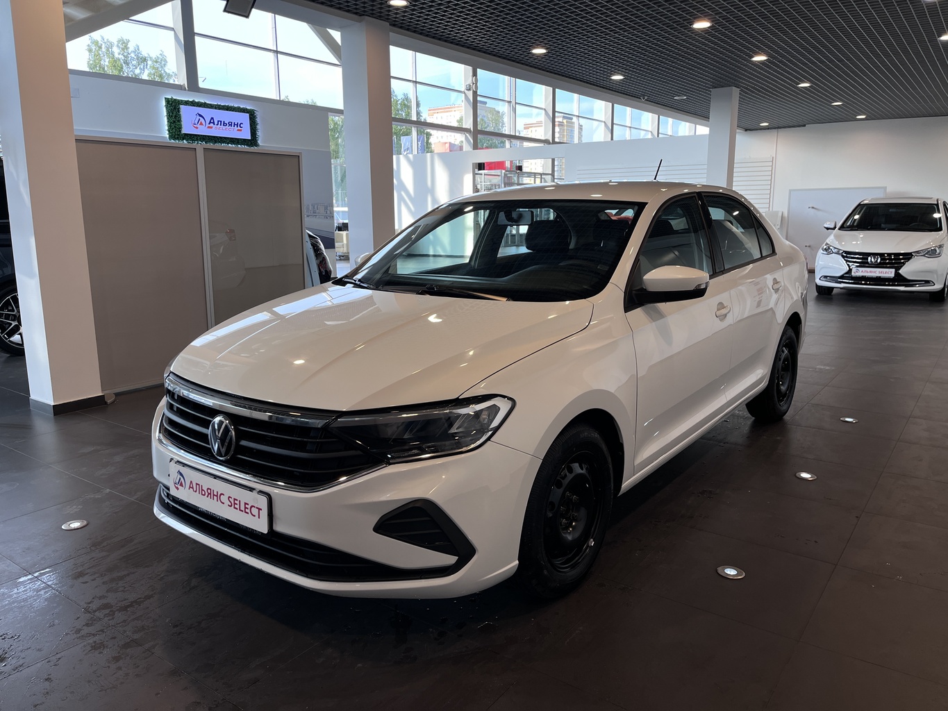 VOLKSWAGEN POLO