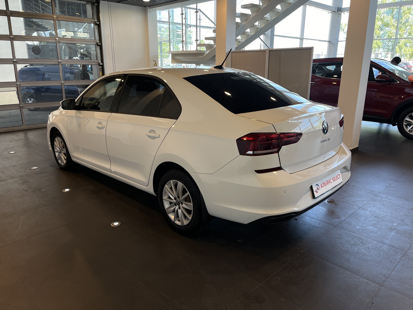 VOLKSWAGEN POLO