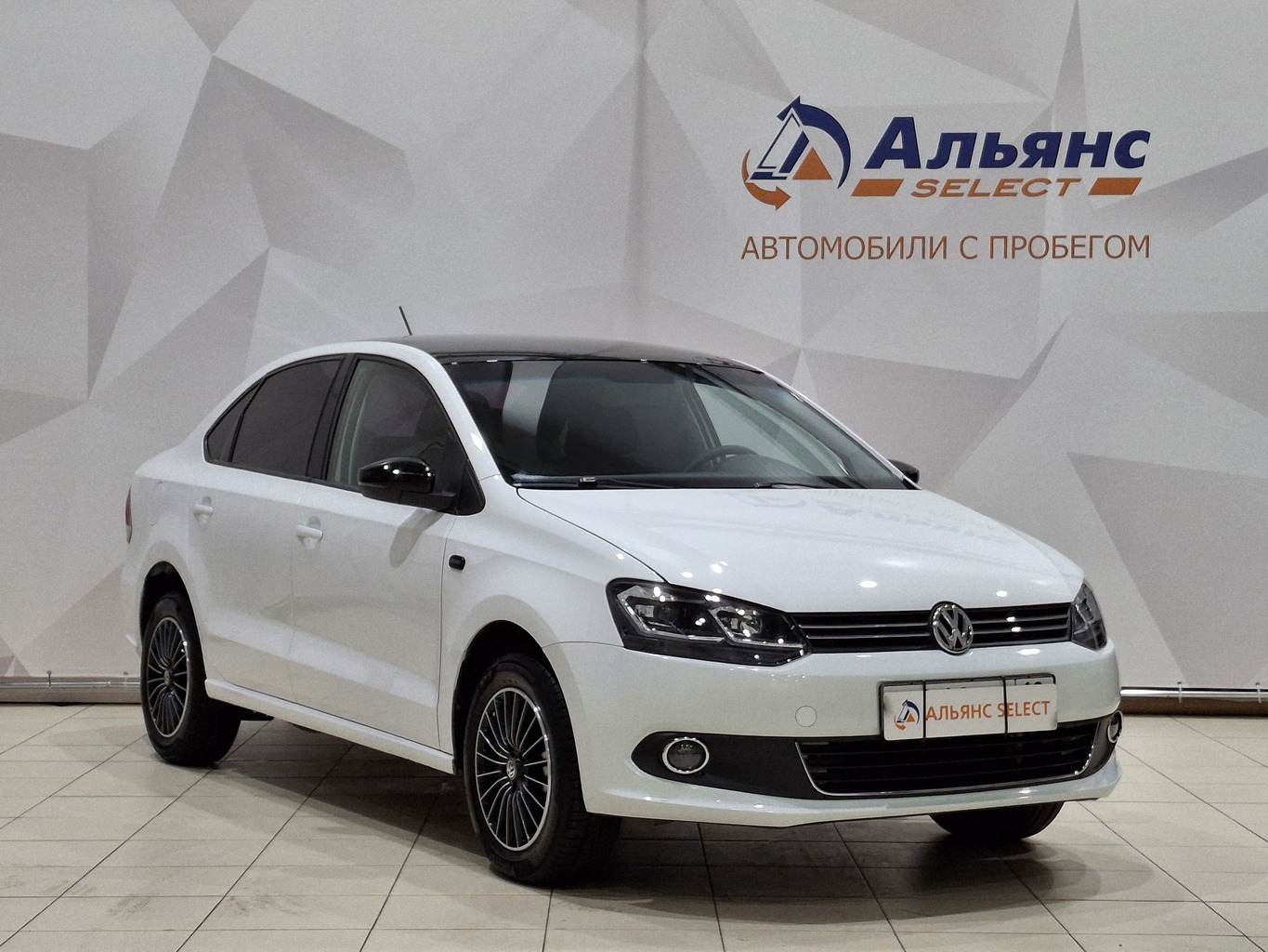 VOLKSWAGEN POLO