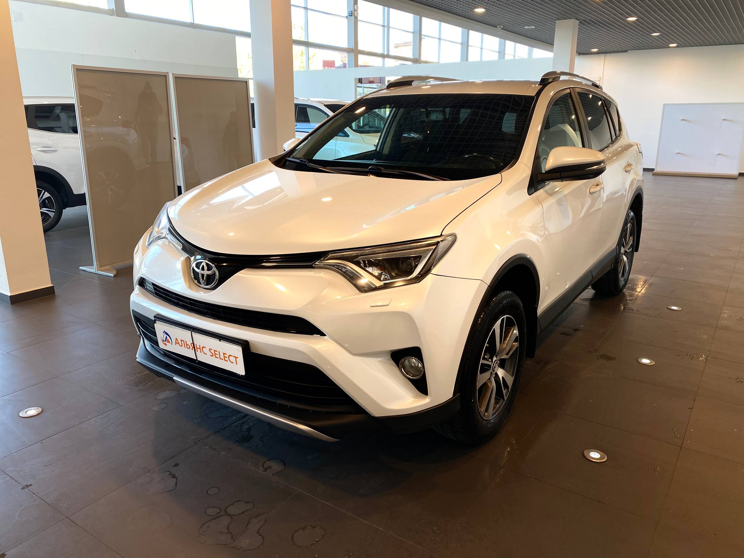 TOYOTA RAV4
