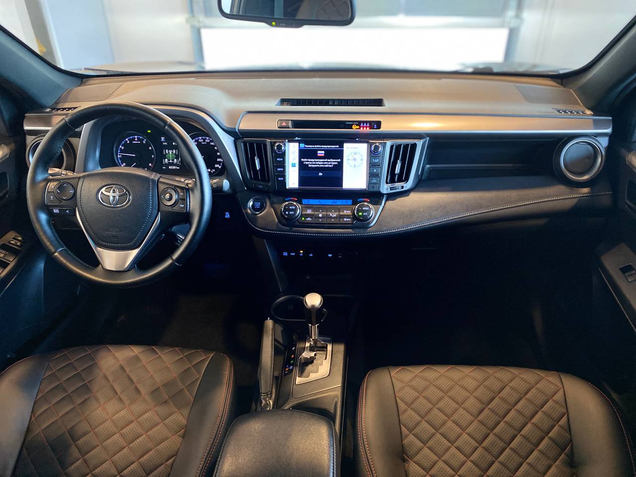 TOYOTA RAV4