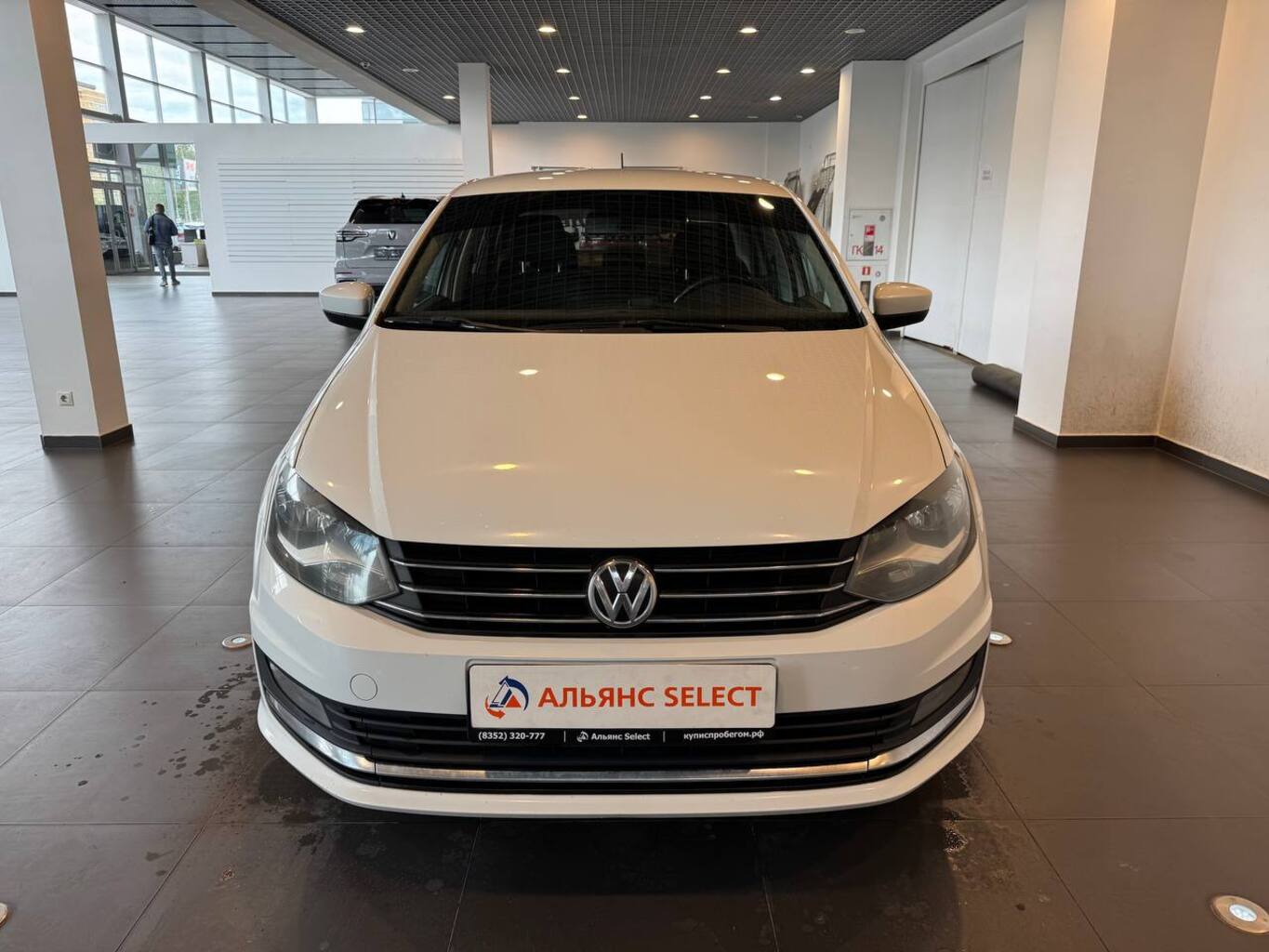 VOLKSWAGEN POLO