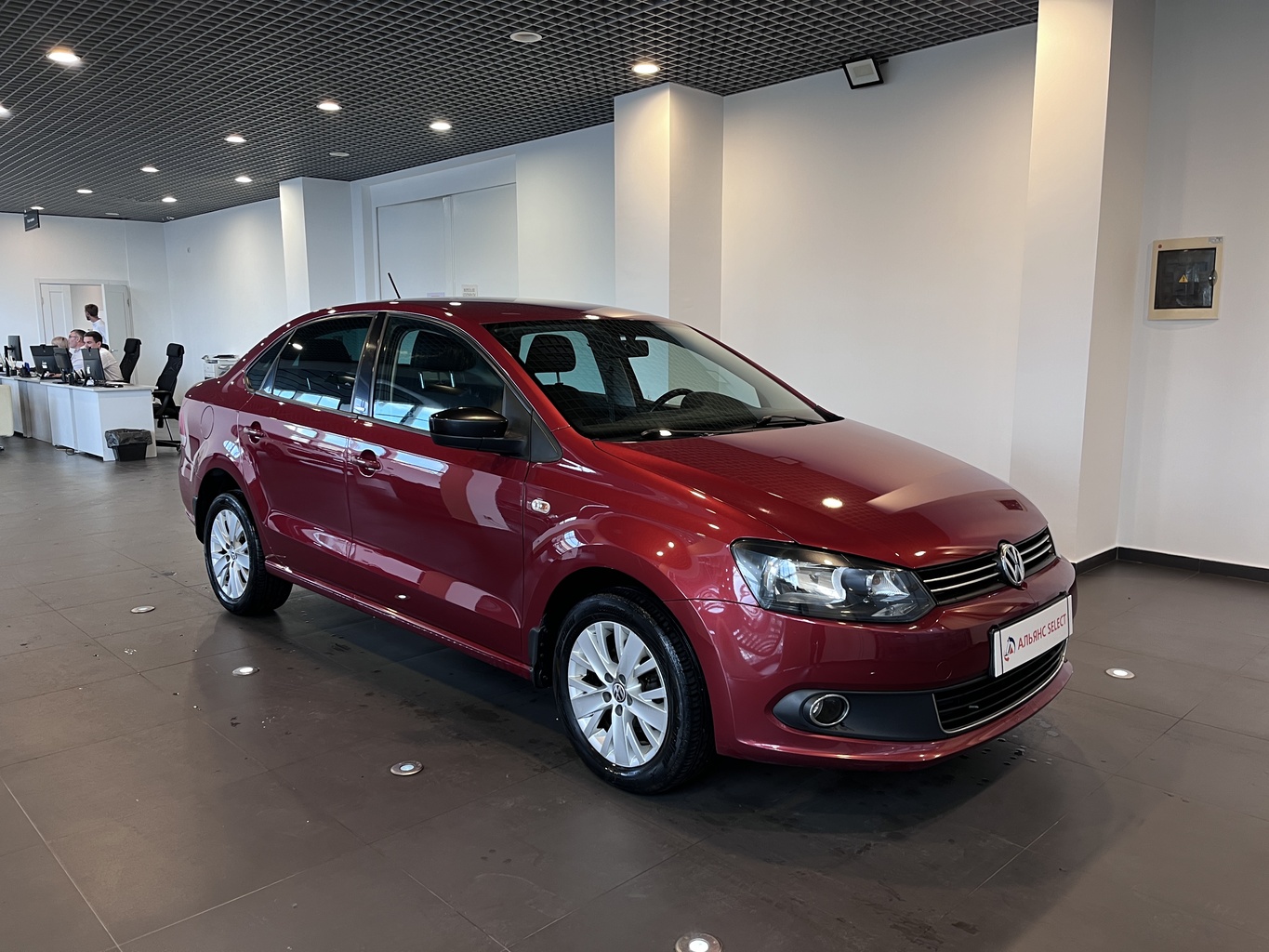VOLKSWAGEN POLO