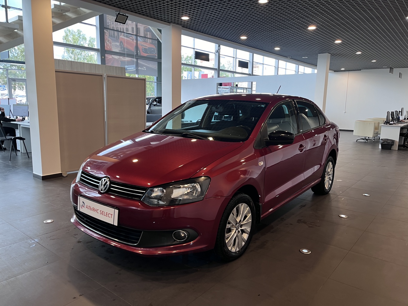 VOLKSWAGEN POLO