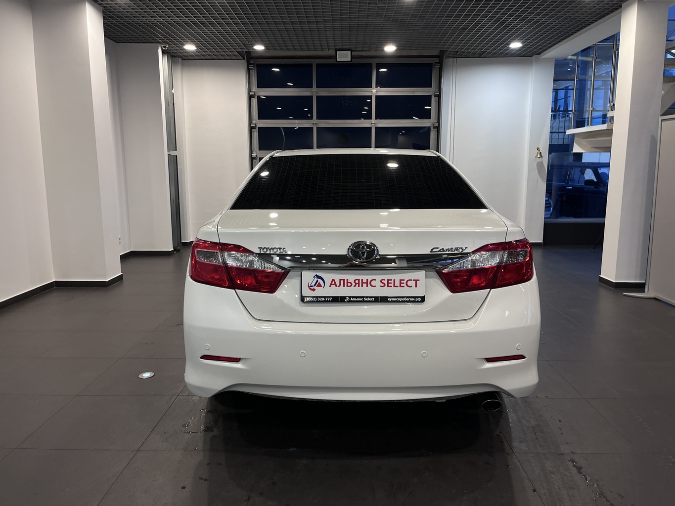 TOYOTA CAMRY