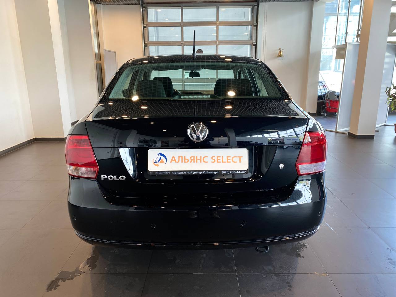 VOLKSWAGEN POLO