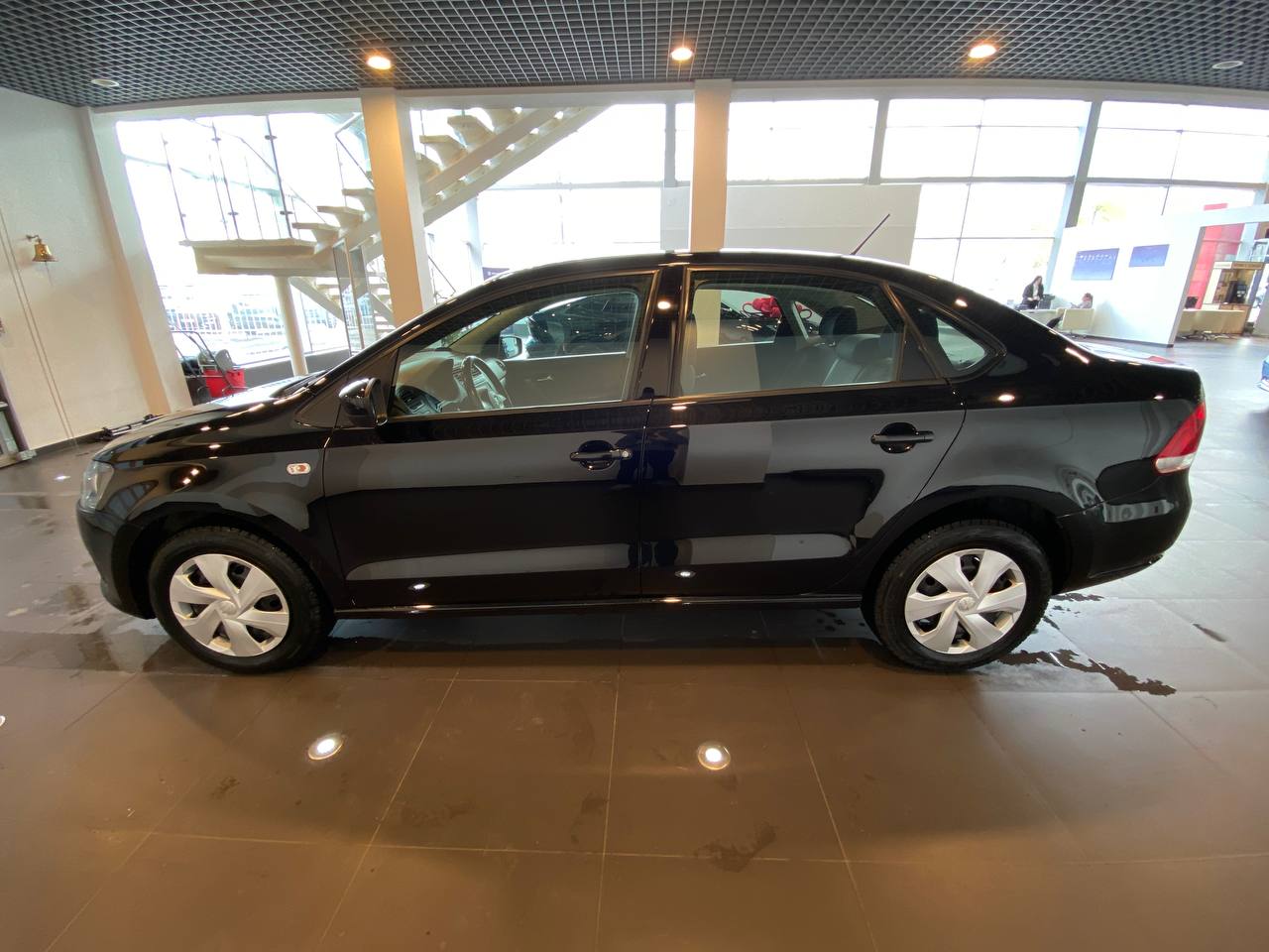 VOLKSWAGEN POLO