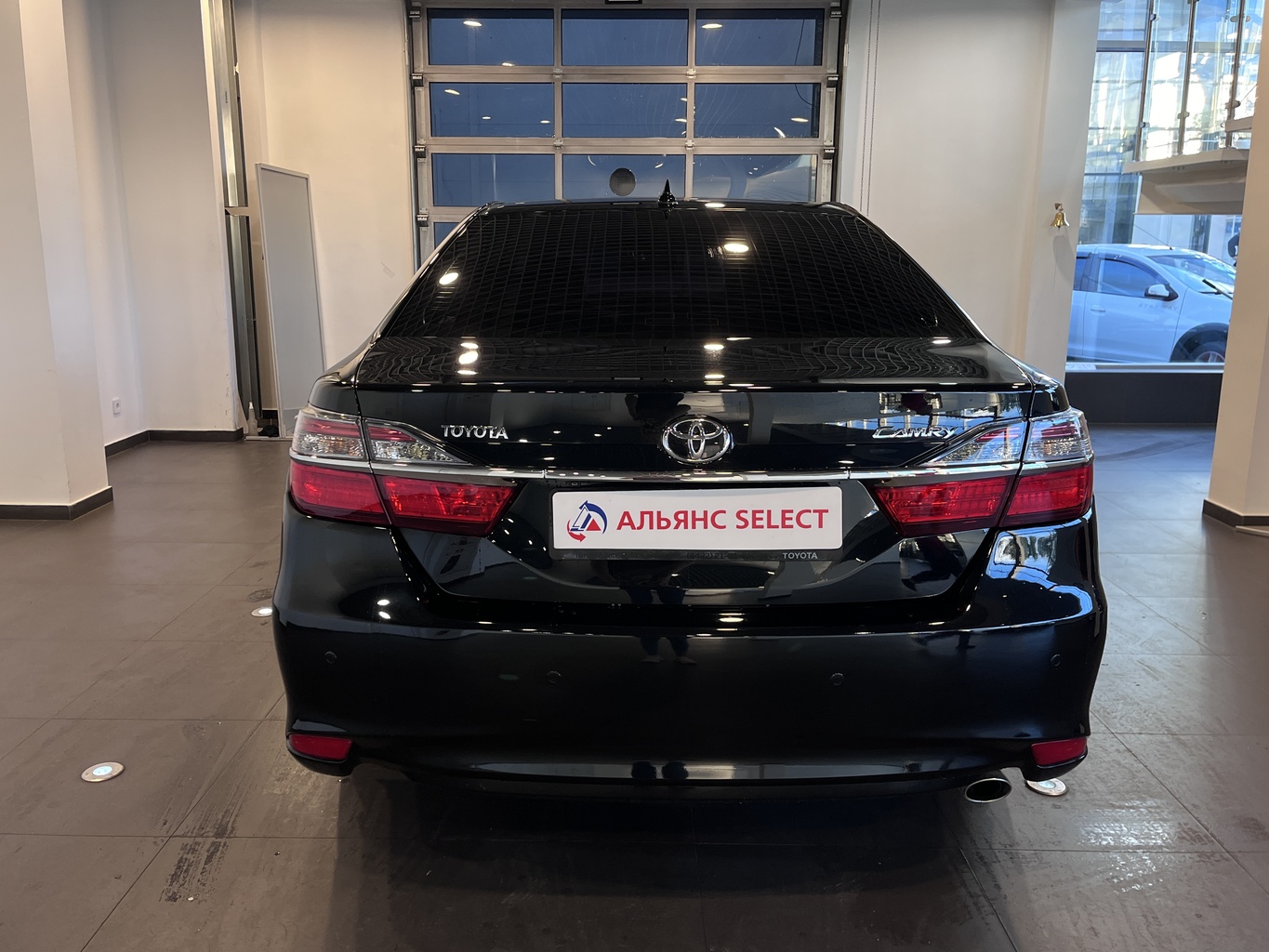 TOYOTA CAMRY
