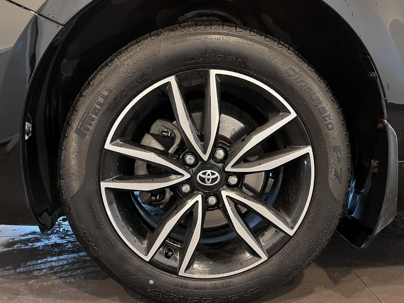 TOYOTA CAMRY